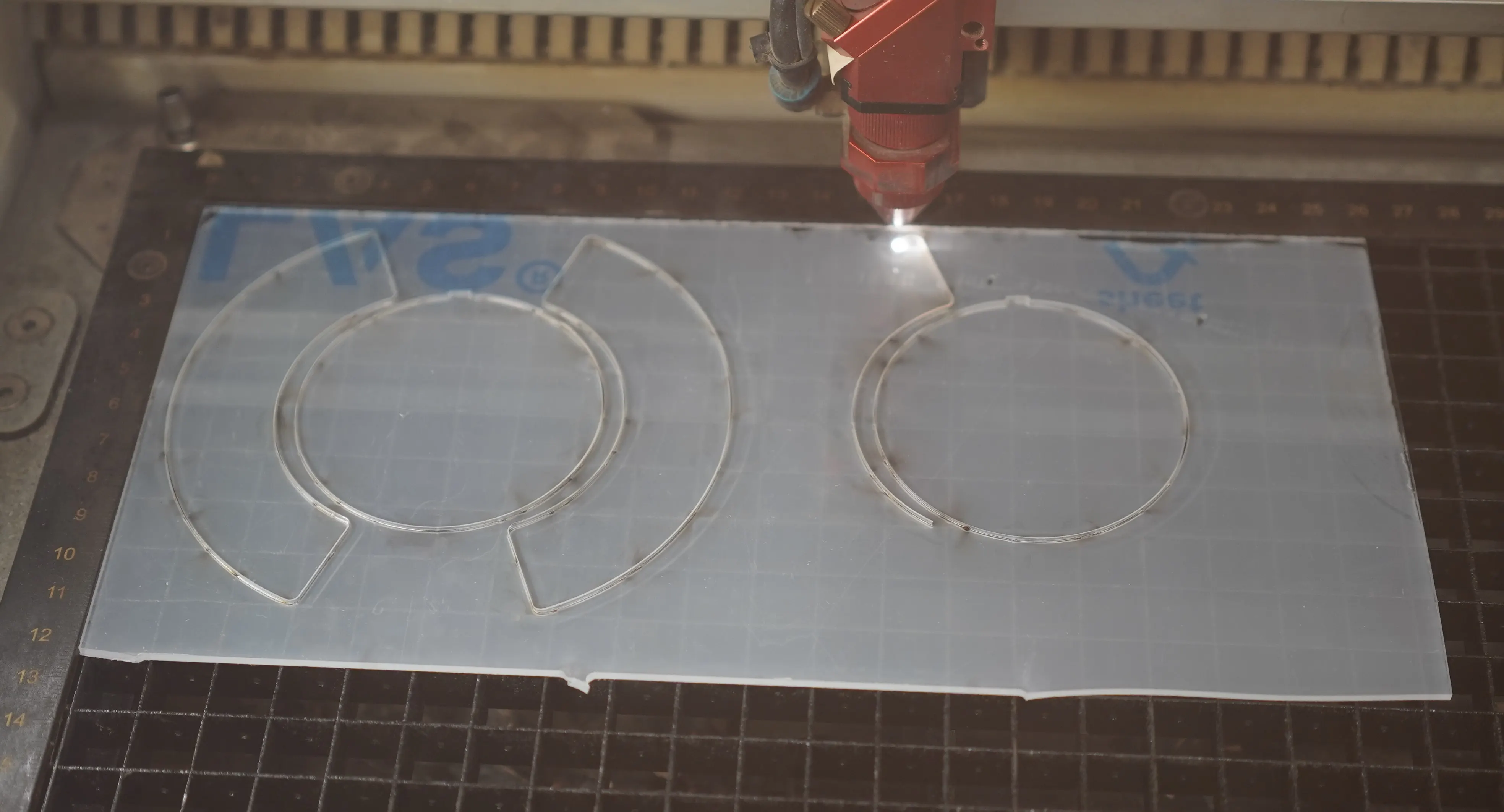 Exploded view of adapter